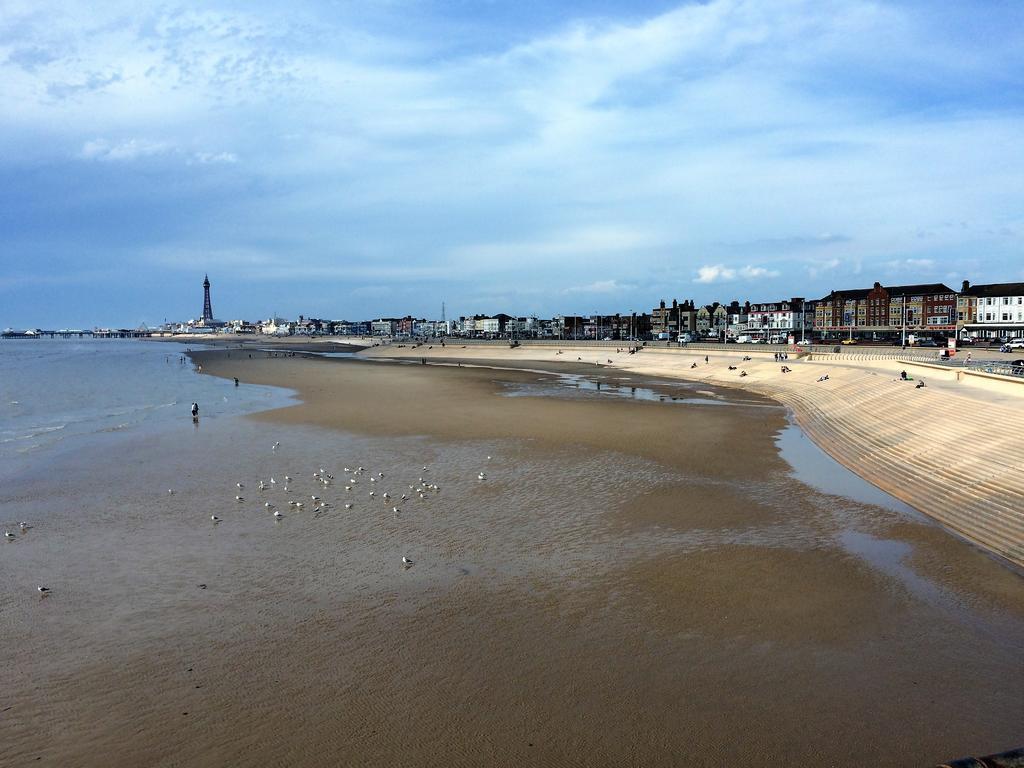 The Golden Sands B&B Blackpool Ngoại thất bức ảnh