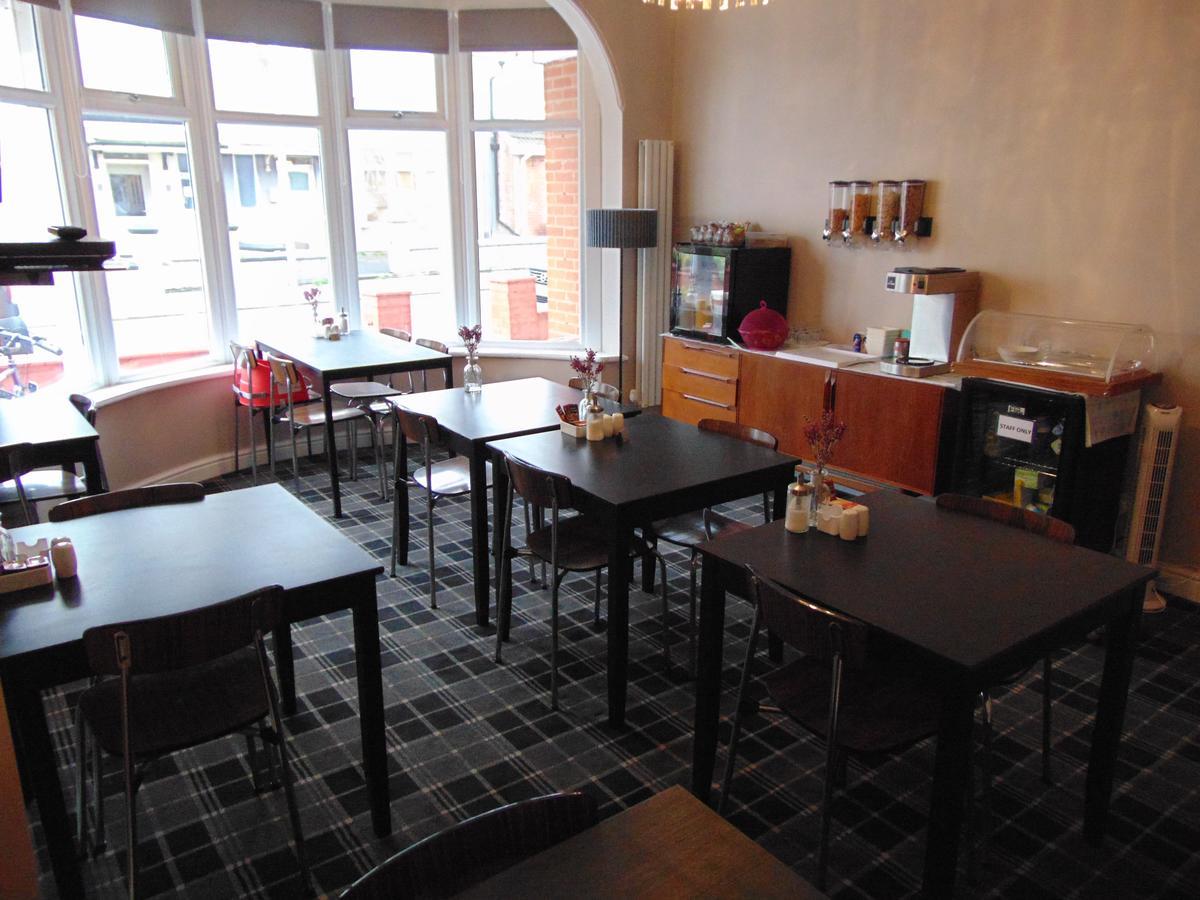 The Golden Sands B&B Blackpool Ngoại thất bức ảnh